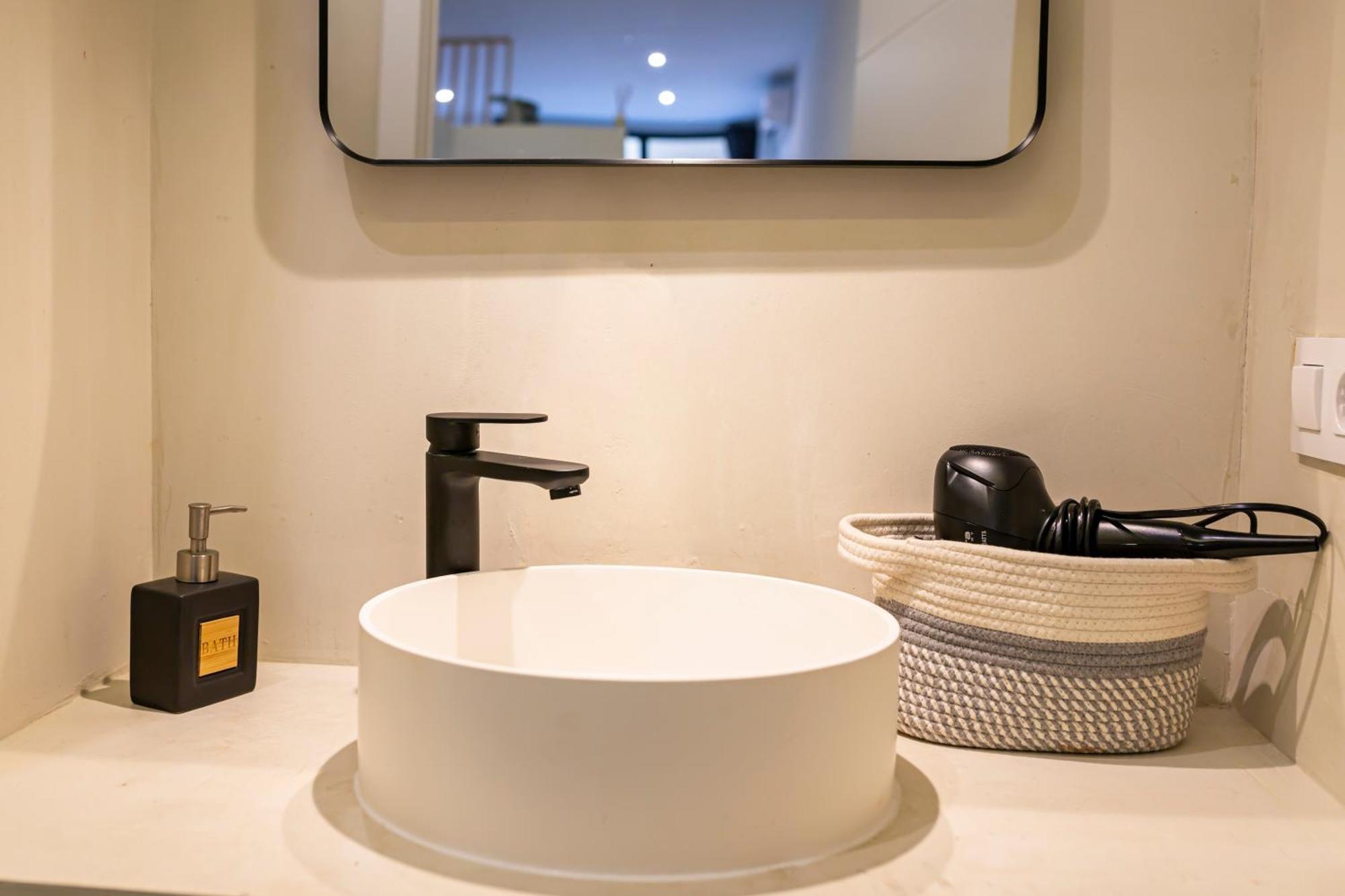 סביליה Resolana Suites מראה חיצוני תמונה